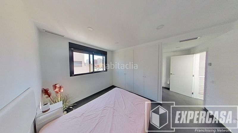 Foto c9fa36a9-a8e3-4bd5-80e5-bfd51dcc791c. Casa amb aparcament a Platja de la Pobla de Farnals Pobla de Farnals (la)
