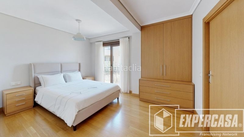 Foto becea1c4-2b71-4c74-b1f6-1febce6a34aa. Pis a Benimàmet Valencia