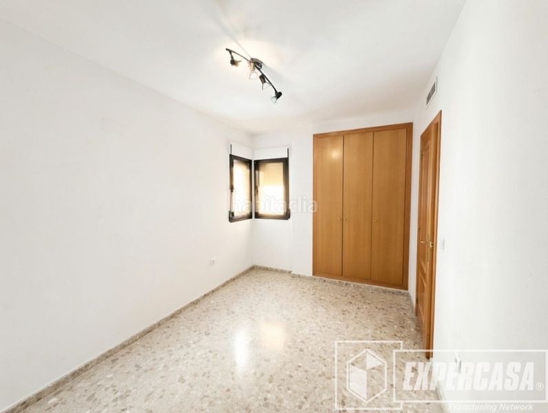 Foto 03dbdb6d-6cad-4ea9-a71b-fce2f1cf2f04. Pis amb aparcament a Benimàmet Valencia