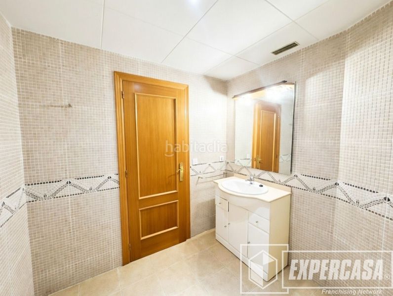 Foto 0ee3c025-e751-453f-9618-05da1fcea6b3. Pis amb aparcament a Benimàmet Valencia