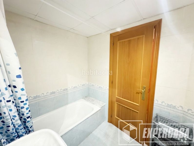 Foto 288a52ac-095d-4dc0-a0ba-620bc710e22b. Pis amb aparcament a Benimàmet Valencia