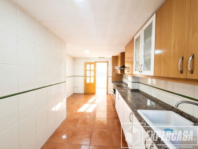 Foto 74966723-04a6-45a6-86a9-860e6bd5d619. Pis amb aparcament a Benimàmet Valencia