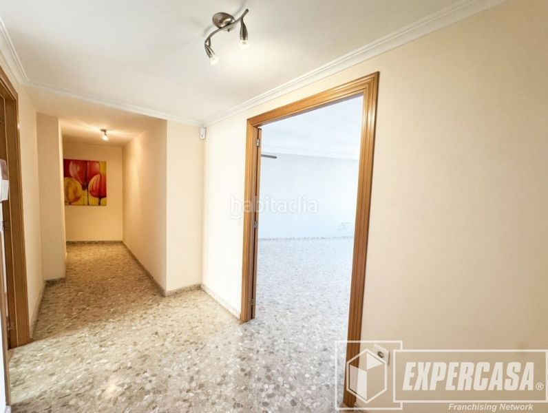 Foto 8a7f7be9-ef49-40a7-8afe-9eb1e37e23d8. Pis amb aparcament a Benimàmet Valencia