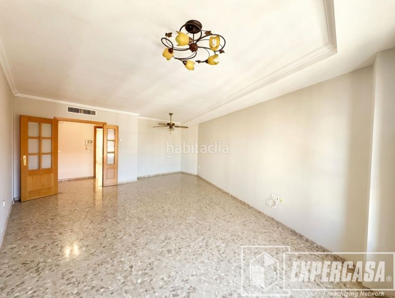 Foto f56cb07b-f46d-4e69-886d-bcbd93d8c632. Pis amb aparcament a Benimàmet Valencia