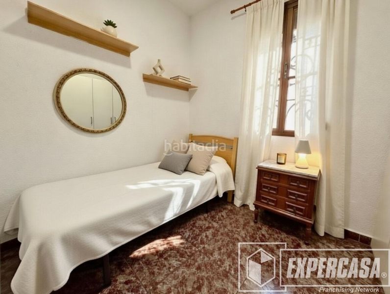 Foto 21bee895-469b-4554-b57e-80ce27ba4694. Casa amb aparcament a Benimàmet Valencia