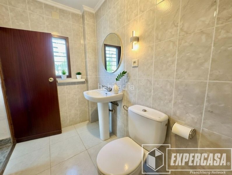 Foto 549e9b1a-778d-4508-9c6a-b89133ea1375. Casa amb aparcament a Benimàmet Valencia