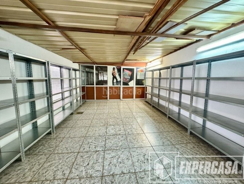 Foto 86fa9987-1b8c-482c-954b-7c48fd2f339c. Casa amb aparcament a Benimàmet Valencia