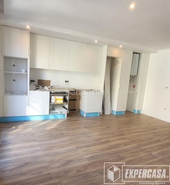 Foto 23bae381-cef3-4d84-aa3e-ad4c6413b13b. Piso en calle conde berbedel 7 en Centro Bétera