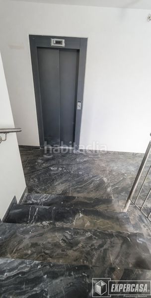 Foto 89b01d38-85d6-45b8-9e42-7670120af537. Piso en calle conde berbedel 7 en Centro Bétera