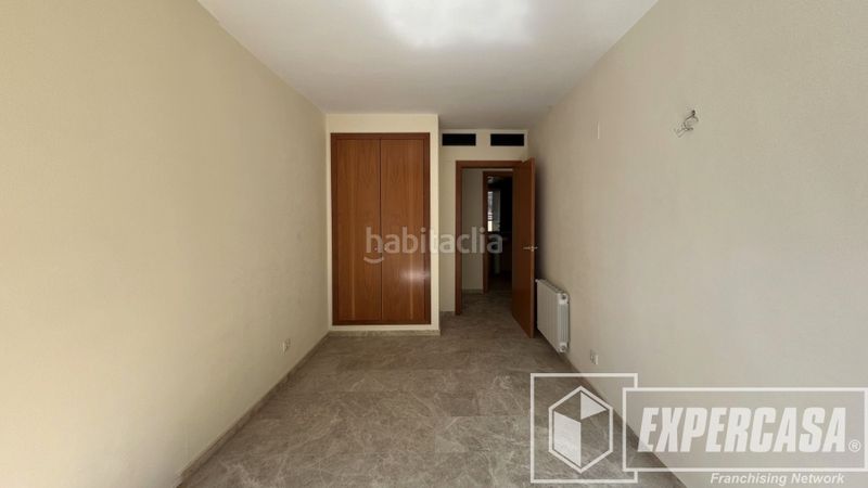 Foto f68de280-3598-4697-8545-9a3cfcba8c1d. Pis amb calefacció a Penya-Roja - Avda. Francia Valencia
