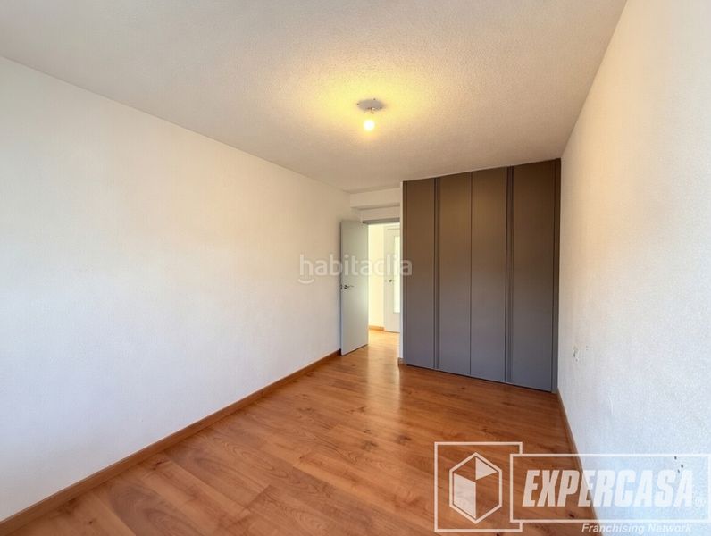 Foto e33af9d4-b461-46b6-afcd-58d272397b10. Pis a Benimàmet Valencia