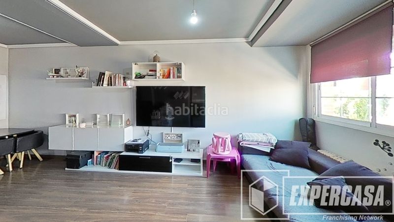 Foto 855f83fb-d5c3-4460-8acb-0d0e49145d06. Dúplex a Albal