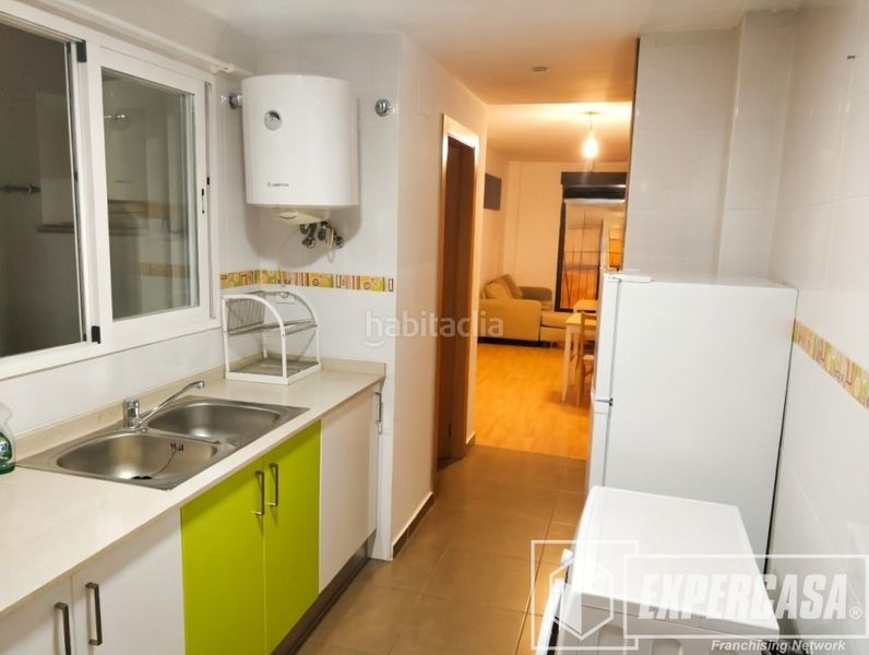 Foto f5e05191-e342-4b3e-914b-9ab7aeaa0b68. Edificio in calle las peñas 12 in Centro Bétera