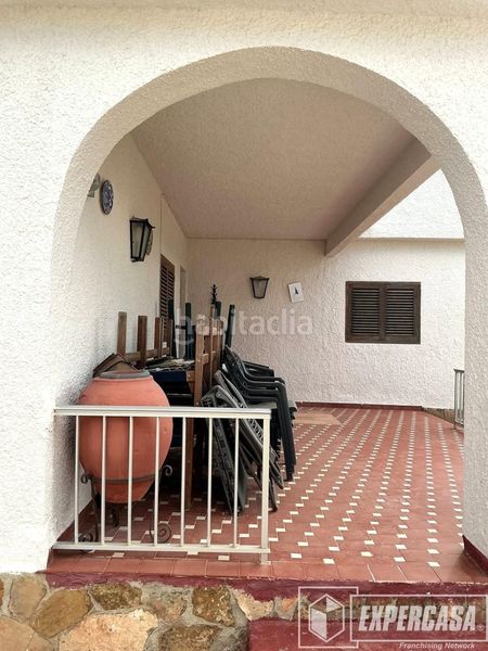 Foto 6201d9ac-093e-4db2-9e47-b23cc42d540a. Chalet en Los Pinares-La Masia Bétera