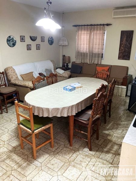 Foto b8f1f5ac-e571-4826-aa82-756f51319554. Chalet en Los Pinares-La Masia Bétera