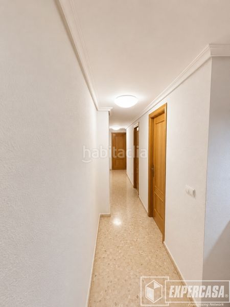 Foto 3ac54318-11b7-4444-b51d-be128bd390c0. Pis amb aparcament a Albal