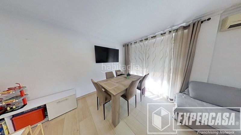 Foto b0ff09a1-d710-47f7-be48-d89feb67454d. Dúplex a calle bernabé garcía 45 a Natzaret Valencia