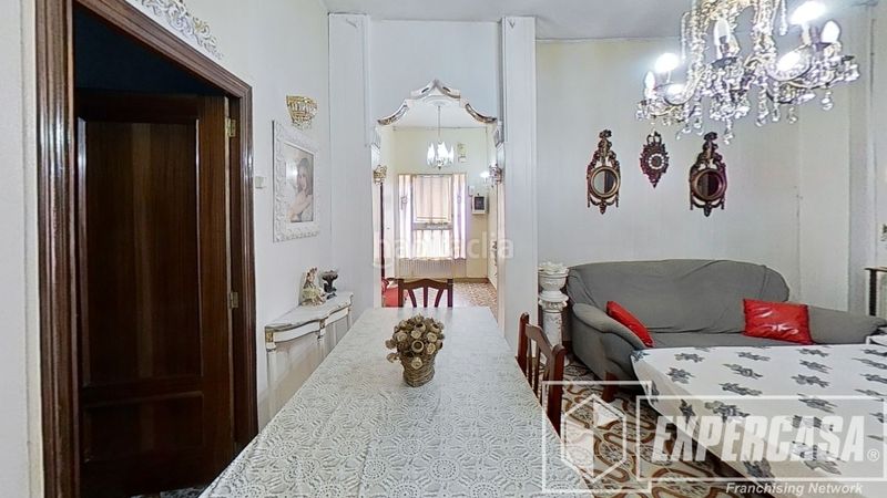 Foto 56cfa9ad-bdd3-4a63-9bb7-452f449f8381. Casa amb aparcament a Albal
