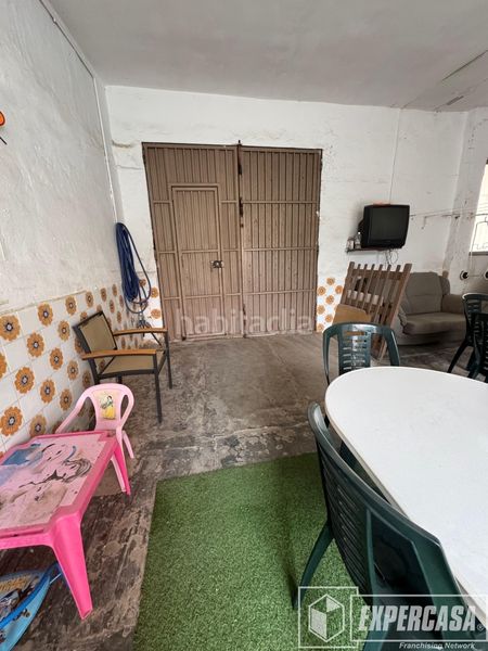 Foto 8821e93e-a02f-49d1-9f7a-90607854c58d. Casa amb aparcament a Albal