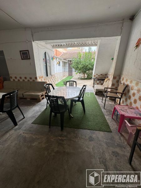 Foto 8cfda480-ca0b-4548-9e34-11a629273a01. Casa amb aparcament a Albal