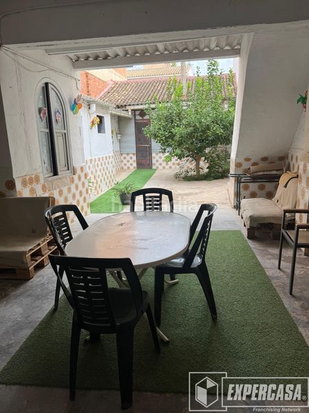 Foto a94e93a3-95f3-406e-b4f6-141343ed0a7c. Casa amb aparcament a Albal