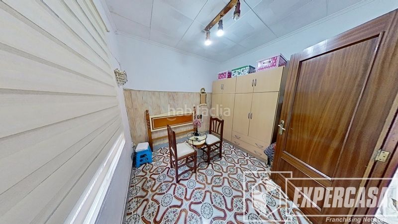 Foto bad561dd-93c0-4f27-9805-c90e5a49a1b6. Casa amb aparcament a Albal