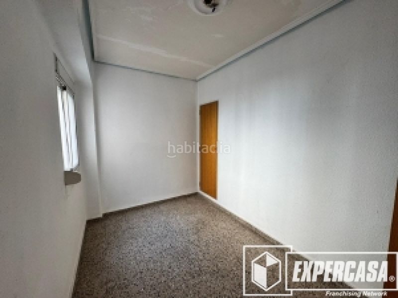 Foto 52d30381-5fd8-4063-9771-661b285fdb51. Pis a Albal