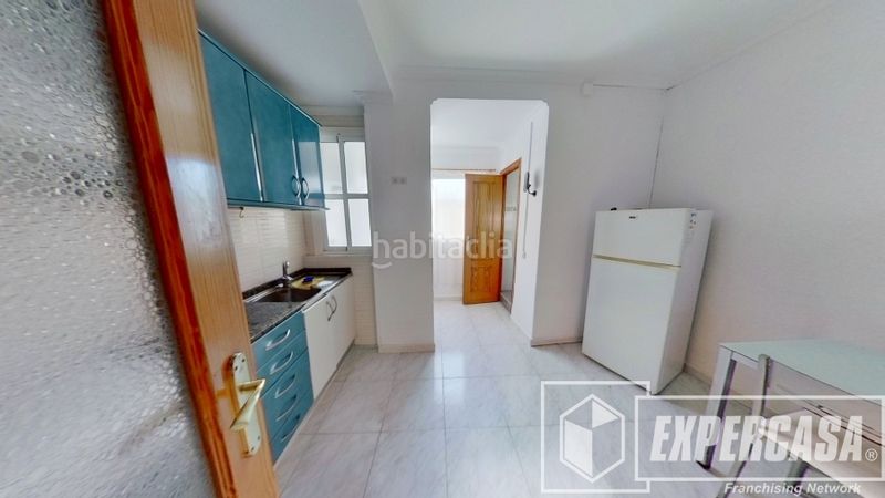 Foto f19f1802-0064-46d1-a990-393bf3070523. Pis a La Roqueta Valencia