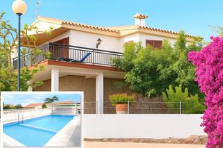 Rent Apartment in Carretera de l estación 131. Amplio, 3 habit. dos baños