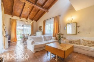 House in Carrer ametllers dels 1. Chalet independiente en venta  la pobla de montornès  394.000