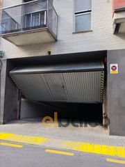 Car parking in Calle del Barranc de les Bruixes 8