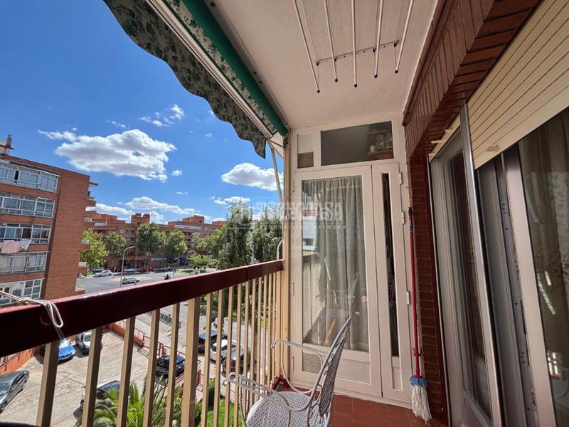 Foto f4572198-7bd8-4feb-9c4a-45c997fb9306. Piso  en venta en Palomeras Bajas Madrid