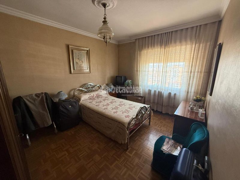 Foto ab2014b6-0d65-4071-b3e7-774b40b3527d. Pis a Palomeras Bajas Madrid