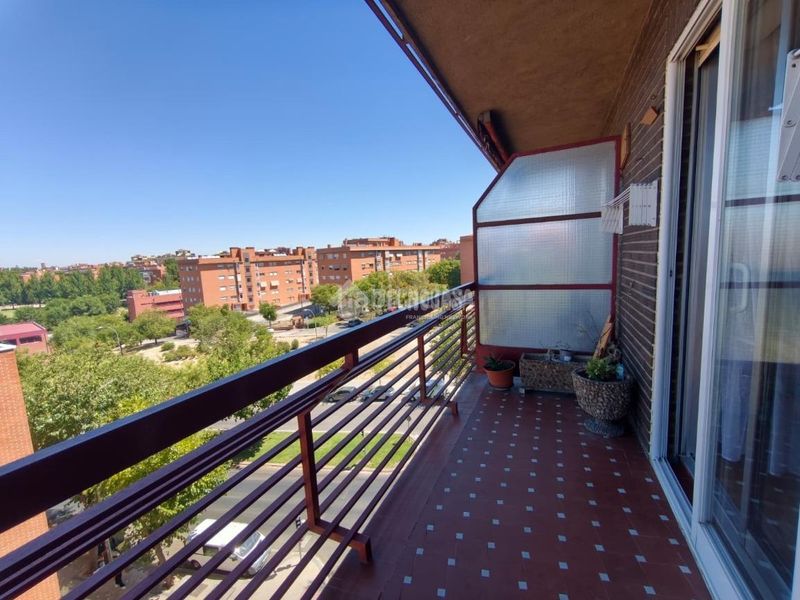 Foto 0b8613b8-ecfe-4d2e-964b-30df892053c2. Pis a Palomeras Bajas Madrid