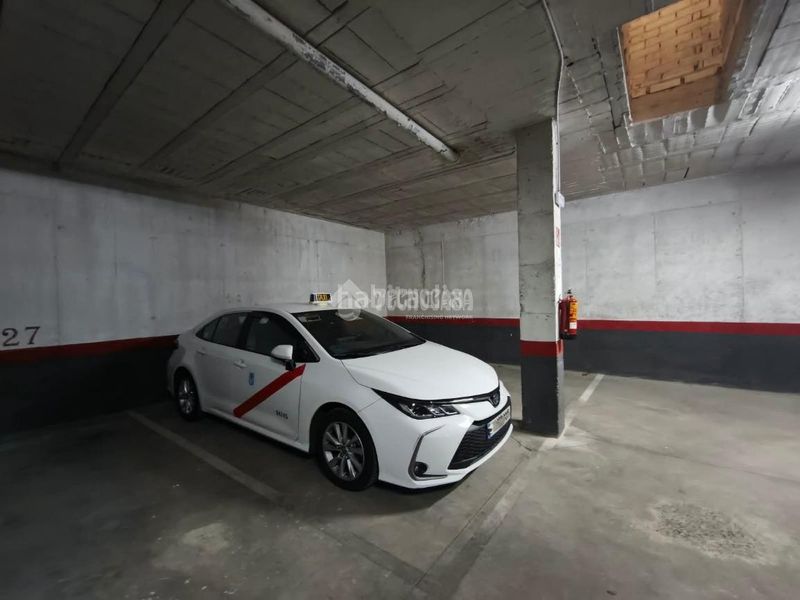Foto aec3fd87-b888-4fdb-ab43-7c699f38a467. Pis a Palomeras Bajas Madrid