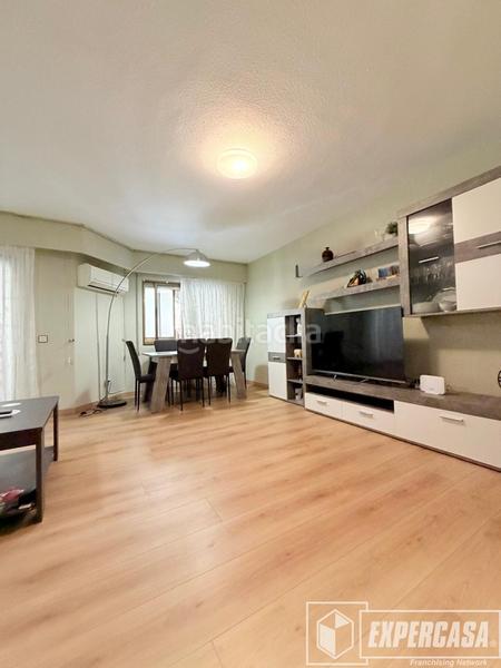 Foto 134a23c4-cd95-4b8e-94bb-8fe6ee767b99. Appartamento in Barrio Benicalap Valencia