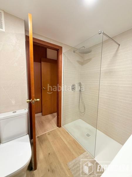 Foto e990af2e-4f58-42bc-b4d9-47d12d403bc1. Pis a Salem