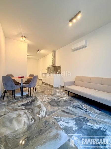 Foto 2f8fcff0-2a54-4121-8271-ae9a805ea625. Loft a Barrio Benicalap Valencia