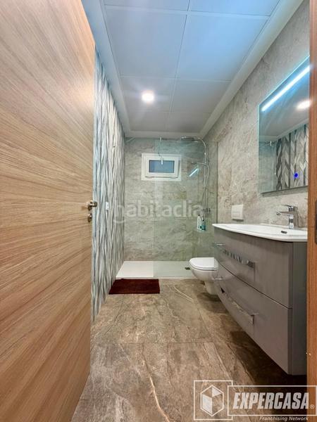 Foto ba25a07f-fc03-4e10-af11-6cecd49e9620. Flat with heating in Barrio Benicalap Valencia