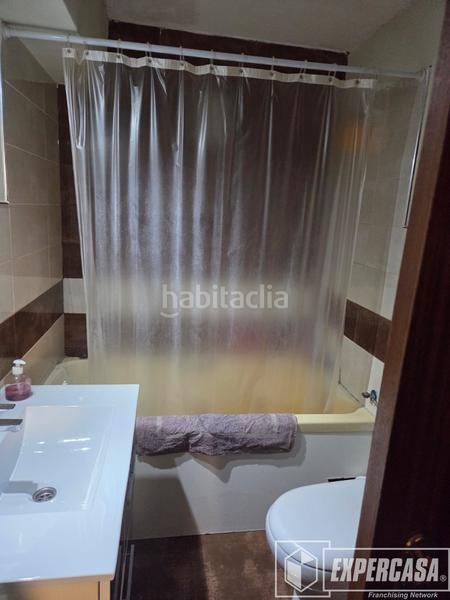 Foto 2416adfb-b0cc-4a68-ab53-9f9cb84a9407. Piso en Ciutat Fallera Valencia