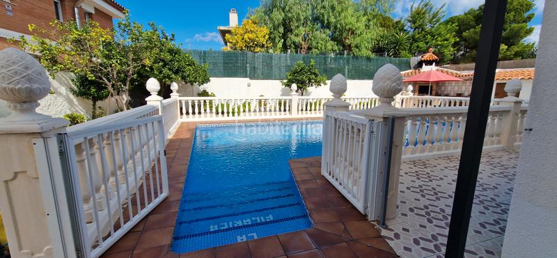 Foto 233a4d76-c811-43a2-bc87-69a8e1e6f10a. Chalet en carrer caravel·la 10 casa individual con piscina en Cambrils