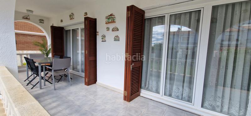 Foto 521f7e43-512e-4973-8149-c4b795686e1c. Chalet en carrer caravel·la 10 casa individual con piscina en Cambrils