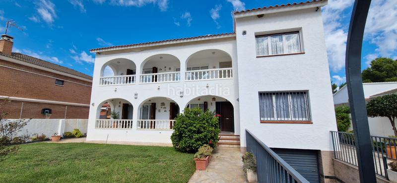 Foto c995f4b7-ab6d-4857-bb56-71e52d9c580a. Chalet en carrer caravel·la 10 casa individual con piscina en Cambrils
