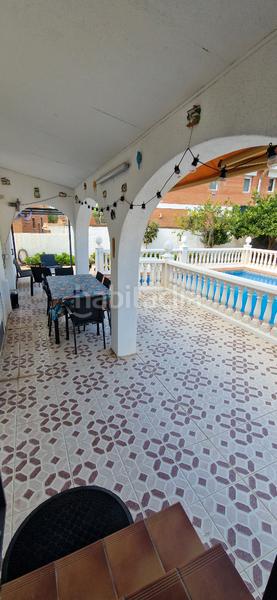 Foto e921e696-130e-442d-9c44-62030547c42a. Chalet en carrer caravel·la 10 casa individual con piscina en Cambrils