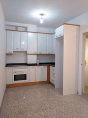 Rent Apartment  Carrer de nàpols. Napols/ industria