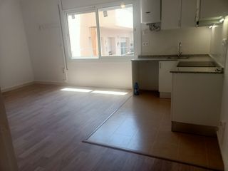 Lloguer Loft  Carrer de valència. Junto estación sants