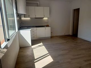 Location Loft  Carrer de valència. Junto estación sants