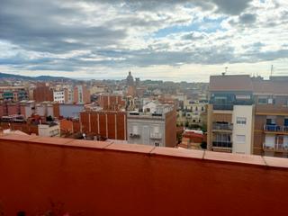Location Attique  Carrer de jorba. Sobre ático en sant andreu