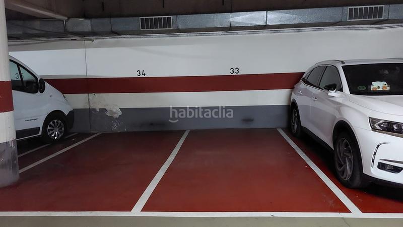 Foto 9422a31f-149f-4de3-8331-3b8cc2a01977. Parking coche plaza de parquin de engestur en La Salut Badalona