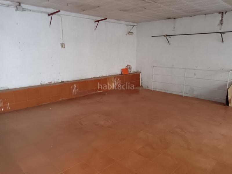 Foto 228d2ace-752c-4fed-80e4-44c1e3b8257d. Local comercial a La Salut Badalona